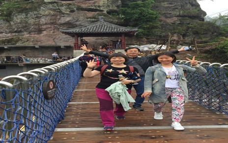 提高企業(yè)凝聚力，員工活動開展豐富多彩