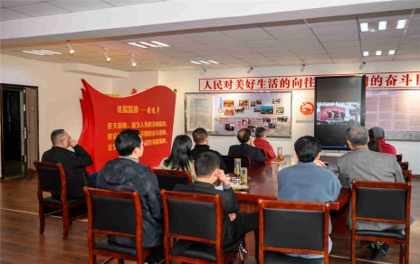 心中的感動(dòng) 化之為行動(dòng)！-- 收看學(xué)習(xí)《榜樣5》