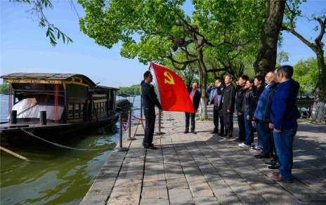 百年黨史 學(xué)在嘉昕，汲取力量 砥礪初心
