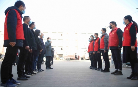 迎霜斗雪保供應(yīng)，這里的人兒格外勤樸